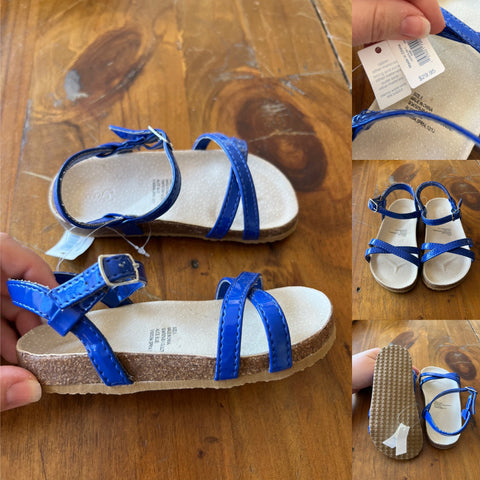 Gap Kids blue sandals Sz 8 NWT