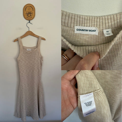 Country Road oatmeal ribbed knit dress Sz 14 as new