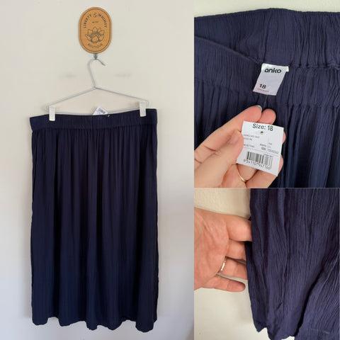 Anko indigo crinkle midi skirt Sz 18 NWT